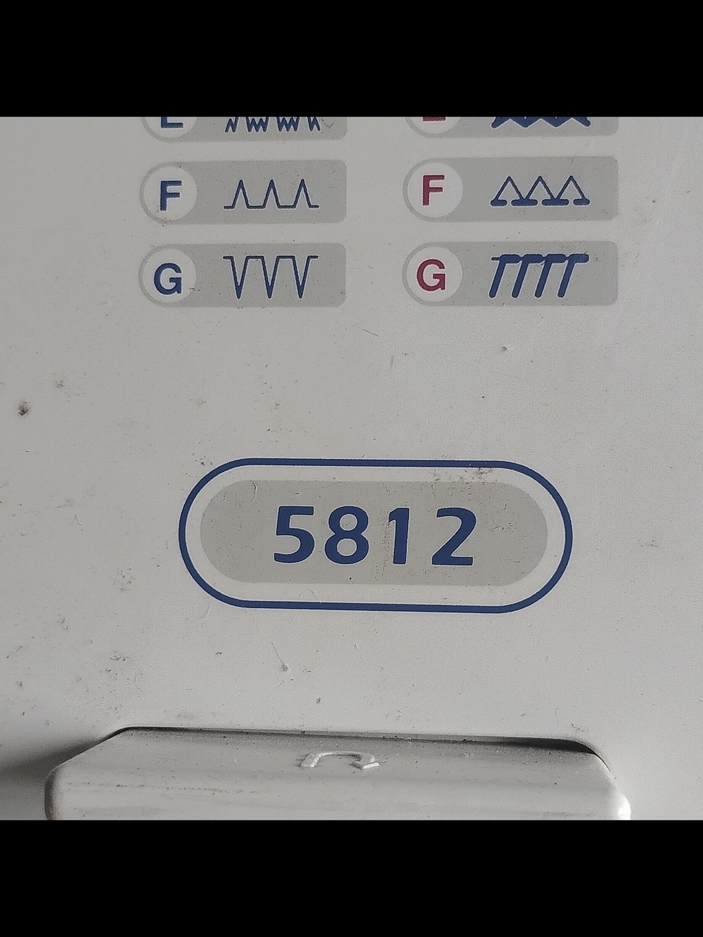 Janome 508X2 White Sewing Machine, DOES NOT WORK! - Picture 4 of 4